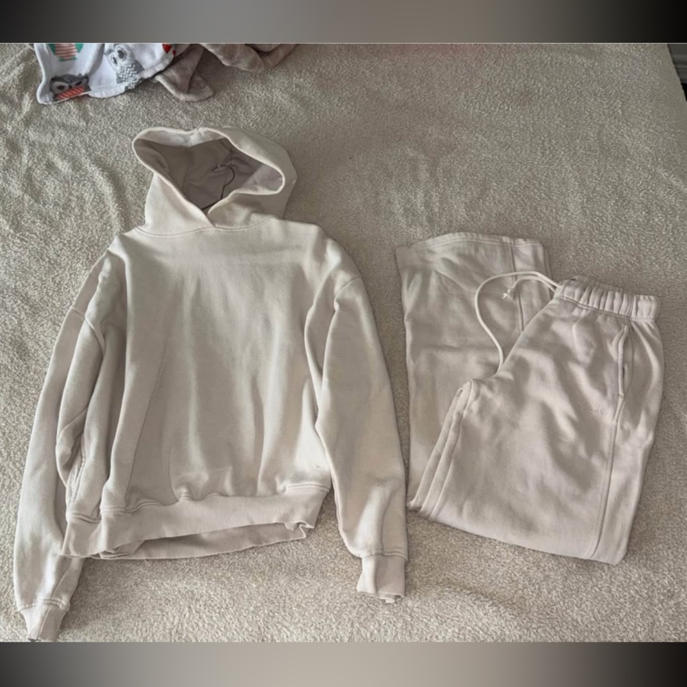 Garage Cream Hoodie and straight leg sweatpants Set